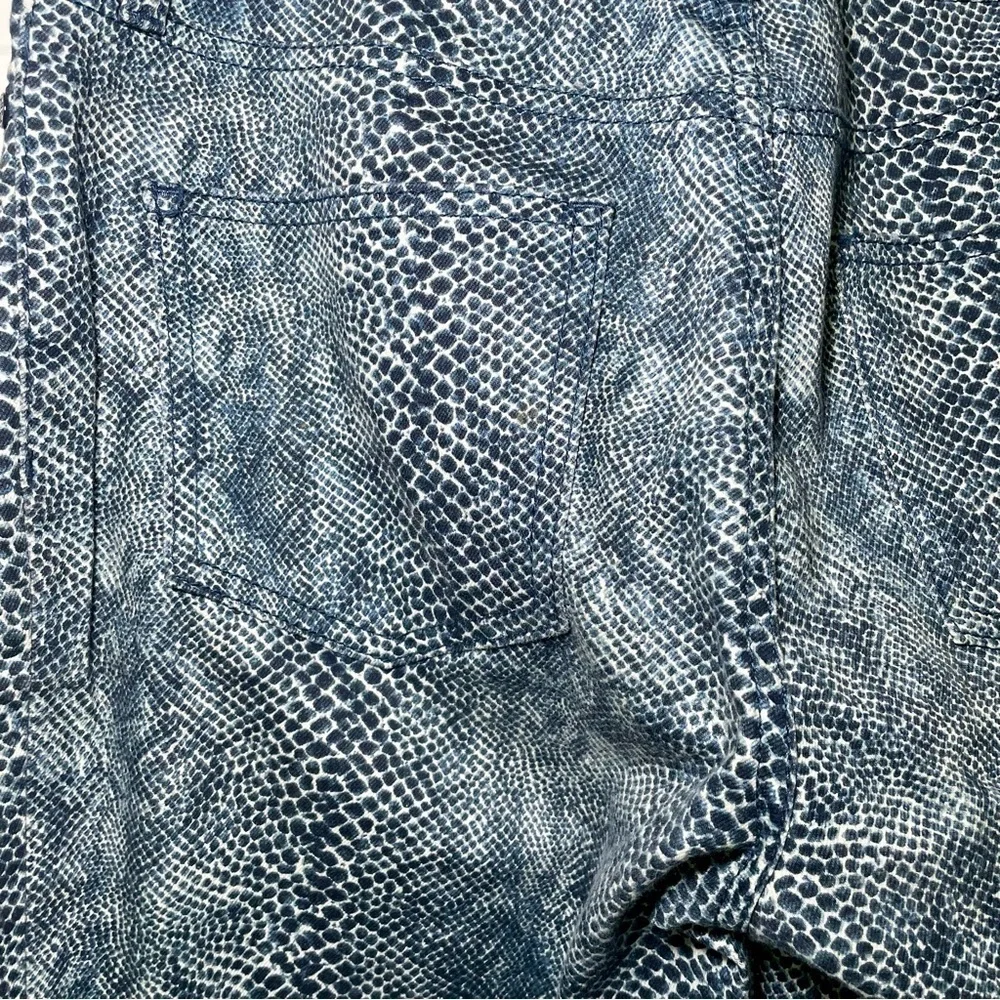 Tory Burch navy Boa Snakeskin print pants sz 28
